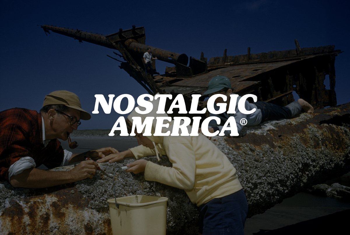 Nostalgic America Magazine: Tom Selleck (Magnum P.I.), November 2015 Nostalgic America Magazine: Tom Selleck (Magnum P.I.), November 2015